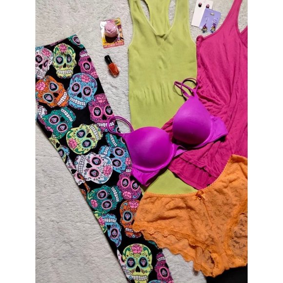 #rainbowskulls Ladies SM MED Lot - Picture 2 of 6